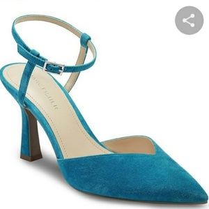 NWOT Marc Fisher Harbour Pump Turquoise Blue Suede Heel Size 8.5